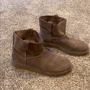 UGG short suede boots, perforated upper
